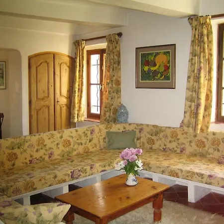 Villa 17th Century Stone House, Pool, Air-conditioned